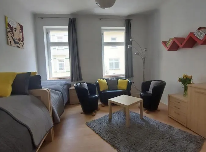 Schoene Zwei-Zimmer-Wohnung \