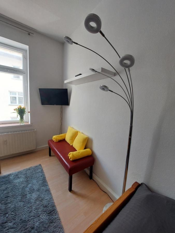 Schoene Zwei-zimmer-wohnung 