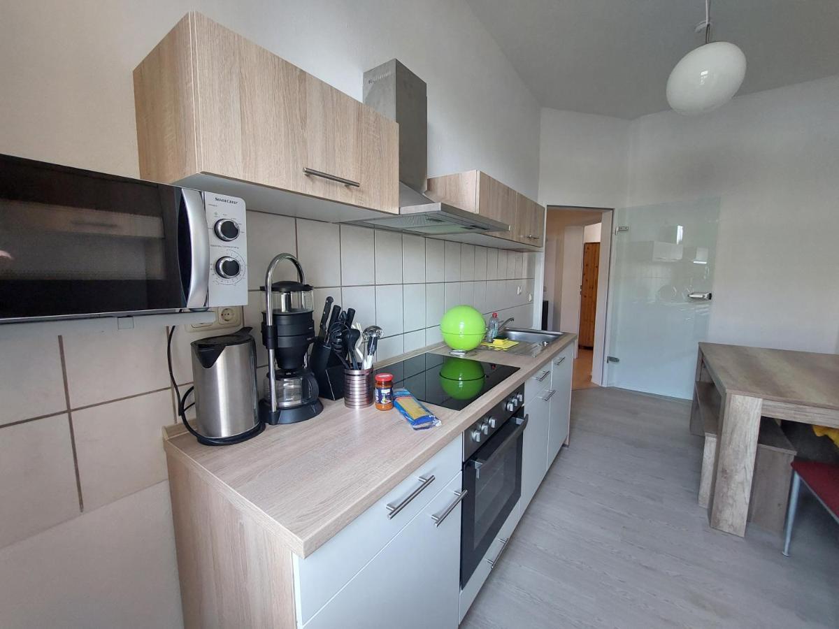 Schoene Zwei-zimmer-wohnung 