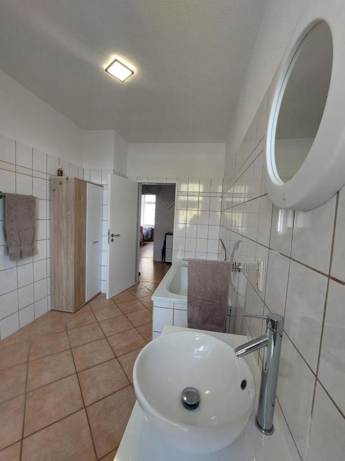 Apartment Schoene Zwei-zimmer-wohnung 