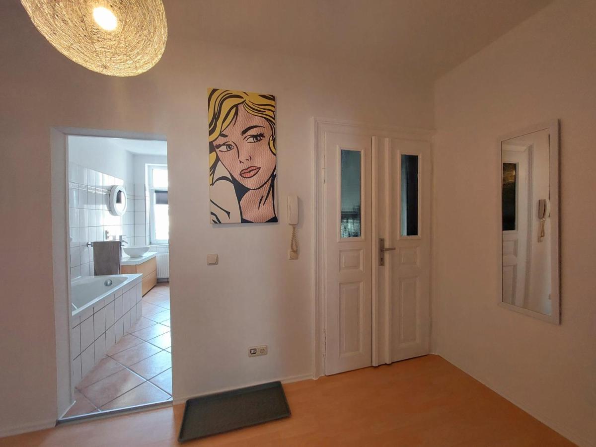 Schoene Zwei-zimmer-wohnung 